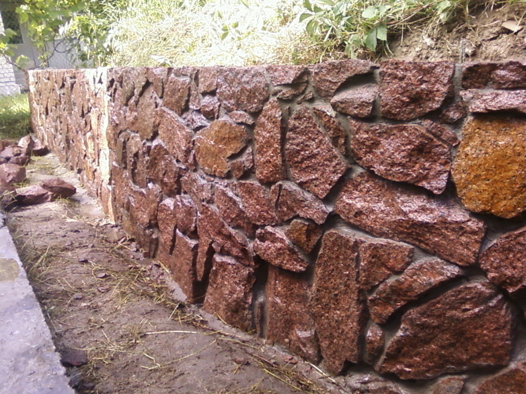 podpornye stenki iz granita